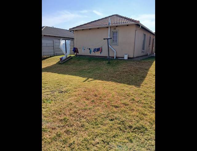 3 BEDROOM HOUSE FOR SALE IN SKY CITY